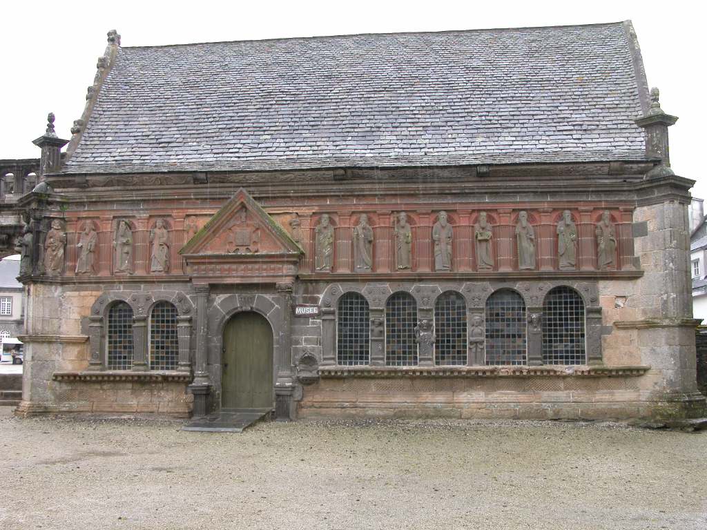 The ossuary of Sizun