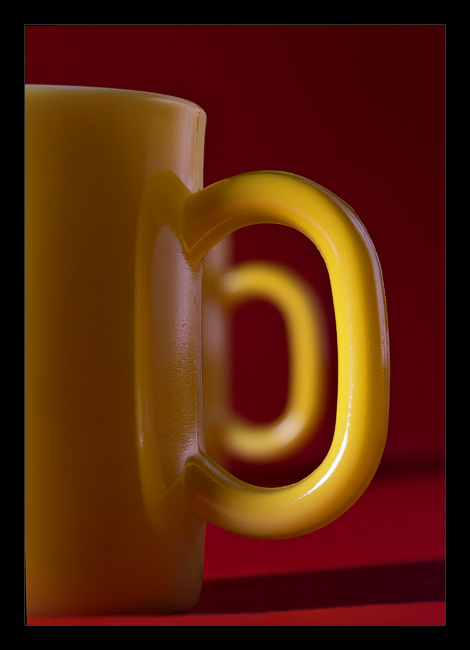 <b>Two Cups on Red</b>