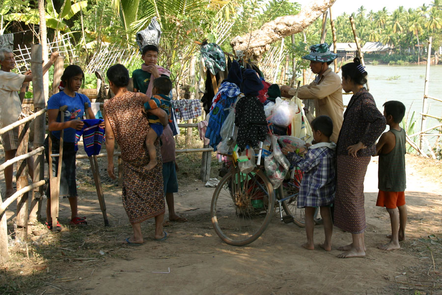 Mobile shop