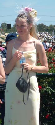 more oaks day fashions