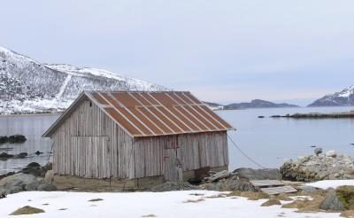 Old boathouse facing north.jpg