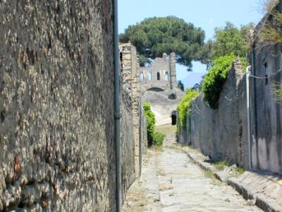 Pompeii - One of the 14 towers used to guard Pompeii and observe the town. Built after the the 3rd century.