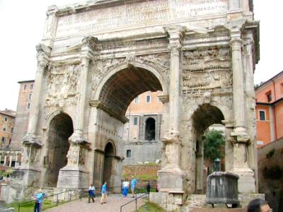 Forum: Arch of Septimius Severus, 203 c.e.