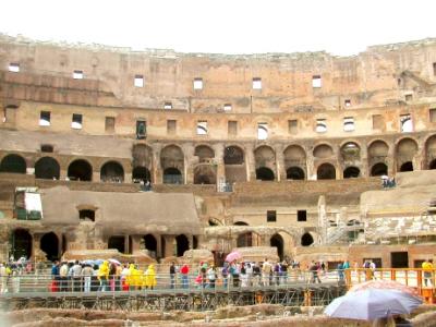 Colosseum: Inside