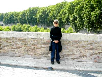 Judy crossing the Tiber River on the Ponte Fabricio going from the Jewish Ghetto area to Isola Tiberina