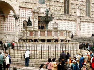 Fontana Maggiore on Piazza IV Novembre. Fountain (1270's)  done by a local monk, Bevignate. N. and G. Pisano added sculptures.
