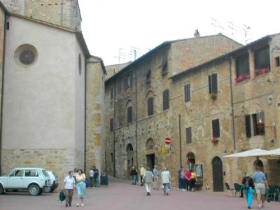 A corner of the Piazza della Cisterna