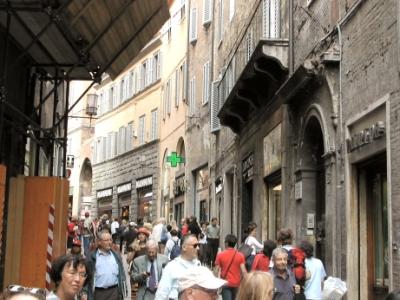 Banchi di Sotto - street near (north) of Piazza del Campo - a main shopping area