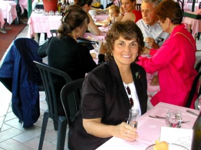 Linda: our honcho - passionate & knowledgeable about Italy, friendly & compassionate. A+++++ Professors like to give grades :-)