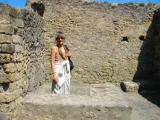 Pompeii - Judy in a family dwelling