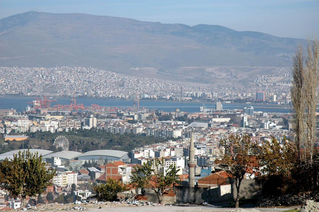 Izmir climb to citadel