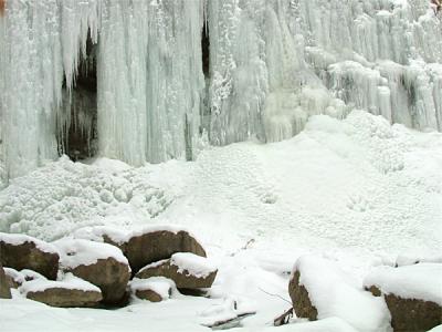 waterfalls2.jpg