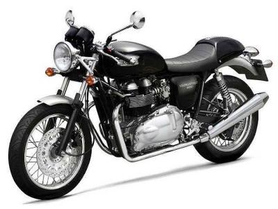 u13/elvin315/medium/21826353.2004Thruxton.jpg