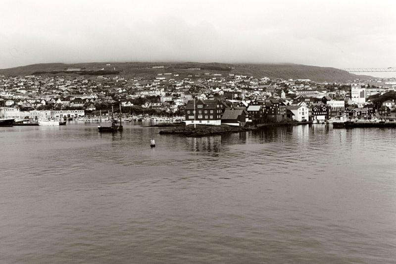 Haldi af sta til suureyjar - Leaving Torshavn