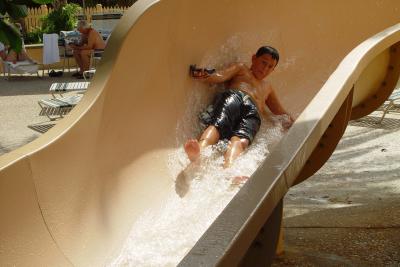 u13/gig7/medium/3492227.waterluge.jpg