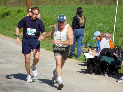 Garry handing off to Terry at 4th exchange