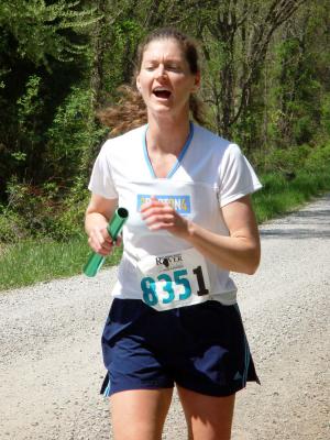 Stephanie running the 9th leg