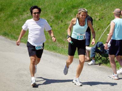 Jon handing off to Meg at the 10th exchange
