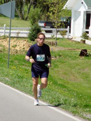 Garry running the 12th leg