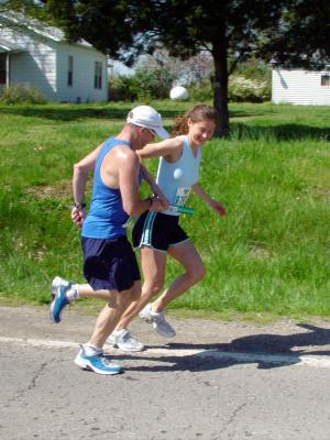 Jeff handing off to Stephanie at 16th exchange