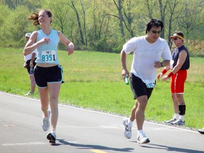 Stephanie handing off to Jon at 17th exchange
