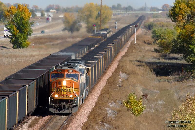 BNSF 8915 West At Tonville