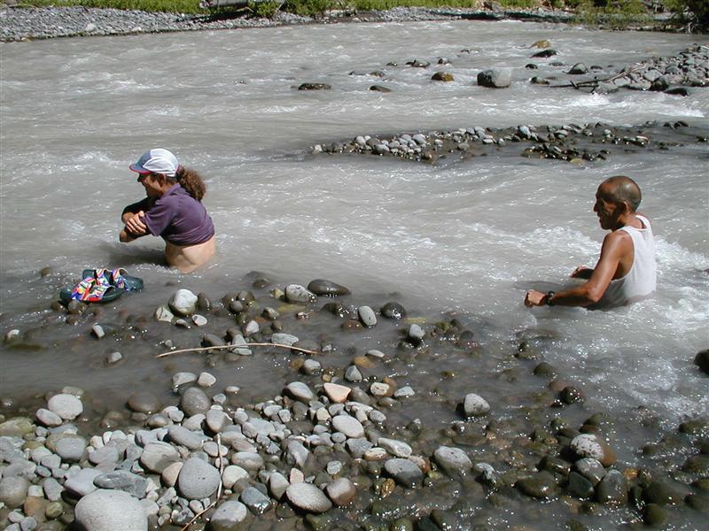 Post run leg soak in the icy cold White River...    (RN)