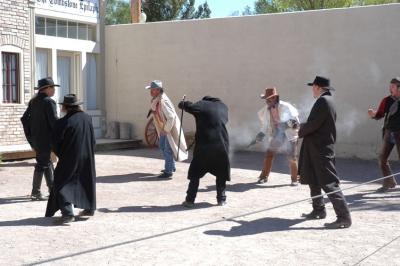 The Gun Fight 01.jpg