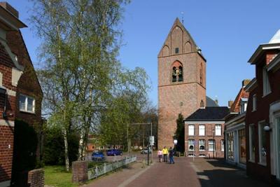 Loppersum - Toren Petrus en Pauluskerk