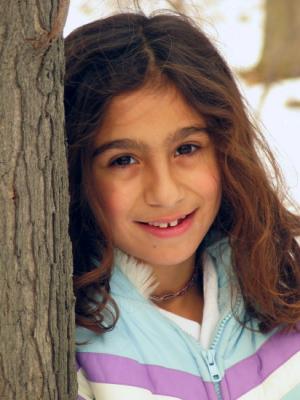 u13/jbohland/medium/11134165.Leaningontree.jpg
