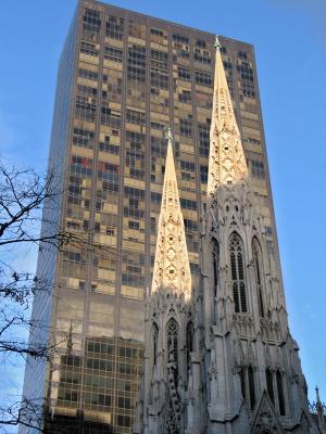 u13/jmelillo/medium/38652145.St.PatricksNYC.jpg