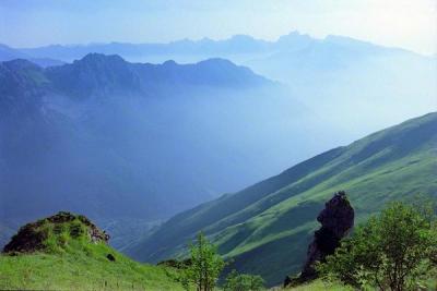 Valle de la Berthe depuis la crte de Lourtica