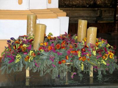 straw flowers on alter