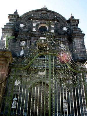 gate to catedral de puebla
