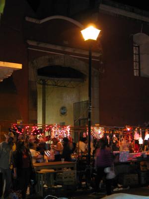 mercado y street vendors, noche