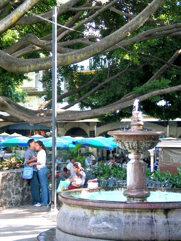 fountain, zocolo