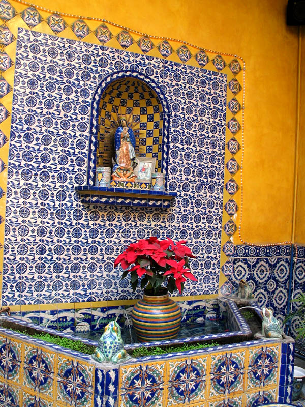 fountain, talavera factory
