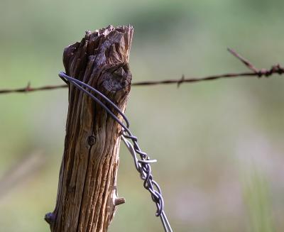 Steel-Tie-Post