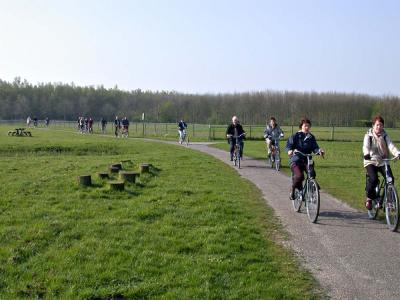 u13/jwc/medium/42563270.x1000JWCZaterdagfietsleenen230405Ontvangstvrijdag29.jpg