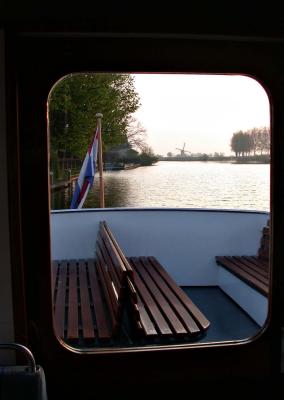 Warmond, Zondagochtend ontbijt op de Kagerplassen, 24 april 2005