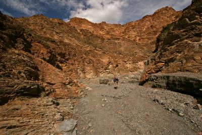 046 Dee in Mosaic Canyon_0560Ps`0503051325.jpg