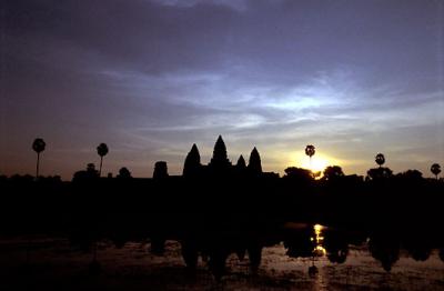 u13/kawin_t/medium/38476563.Angkor_Wat_56.jpg