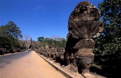 u13/kawin_t/medium/38500636.Angkor_Thom_07.jpg