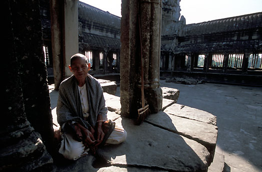 Angkor_Wat_09.jpg