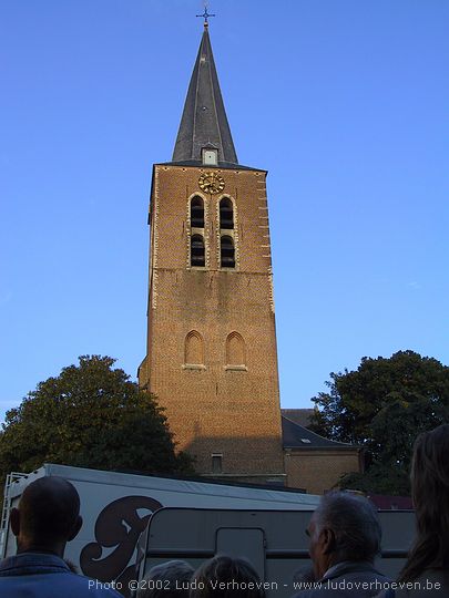 Turnhout (Belgium) Jaarlijkse augustusfoor - Aankomst van de foorkramers - 6.8.2002