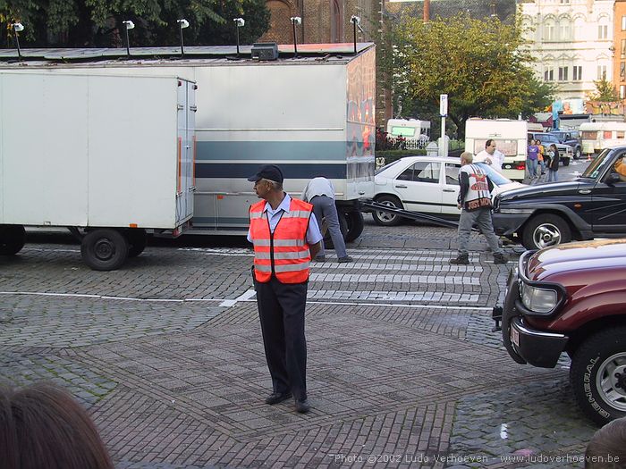Turnhout (Belgium) Grote Markt - 6.8.2002 - Alles onder controle
