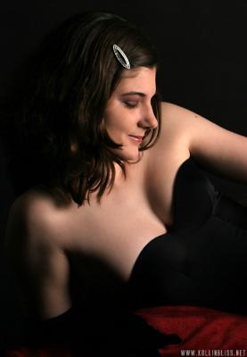 c_blackonblack02_web.jpg