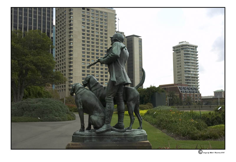 statue.jpg