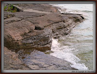 Rocks. Lake Ontario, Sandbanks