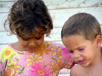 2004 12 02 - Children on a Vinales farm.JPG